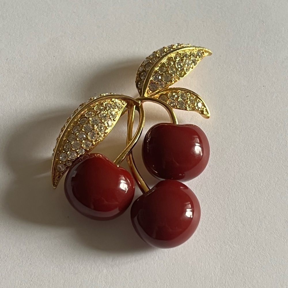 VINTAGE Joan Rivers Rhinestone Cherry Brooch